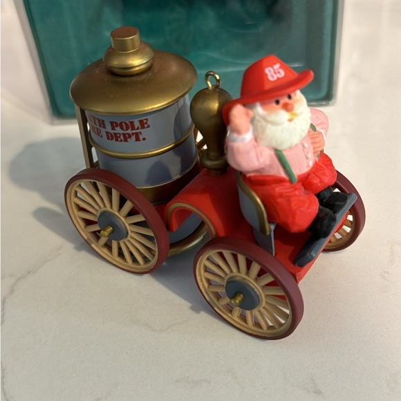 1985 Santa’s Fire Engine Hallmark Ornament Here Comes Santa series #7 - Picture 2 of 7